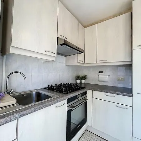 8660 - Flat Cecile In De Panne