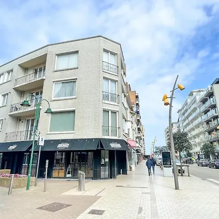 8660 - Flat Cecile In De Panne